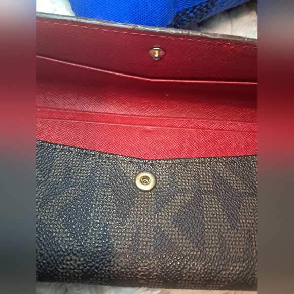 Michael Michael Kors Brown Jet Set Travel Large Trifold Large Monogram Wallet - Picture 5 of 7